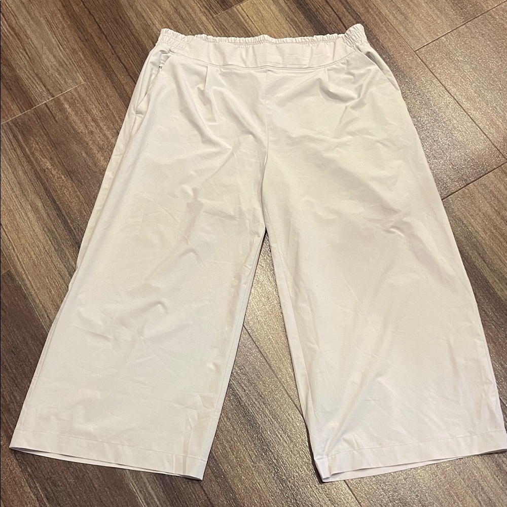 Athleta Light Gray Wide-Leg Crop Pants